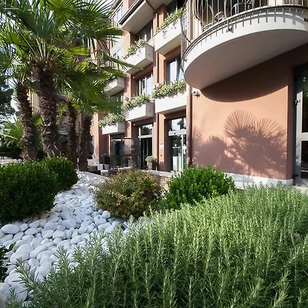Aurora 3* Sirmione