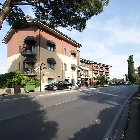 Aurora 3* Sirmione