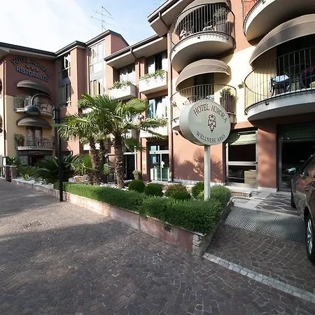 Otel Aurora