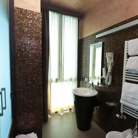 Otel Aurora