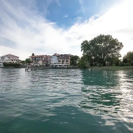 Aurora Otel