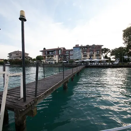 Aurora 3* Sirmione
