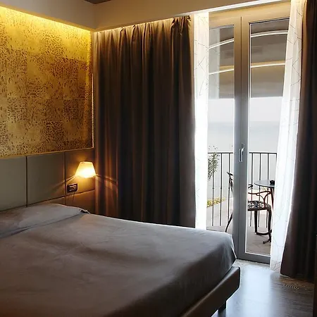 Otel Aurora Sirmione