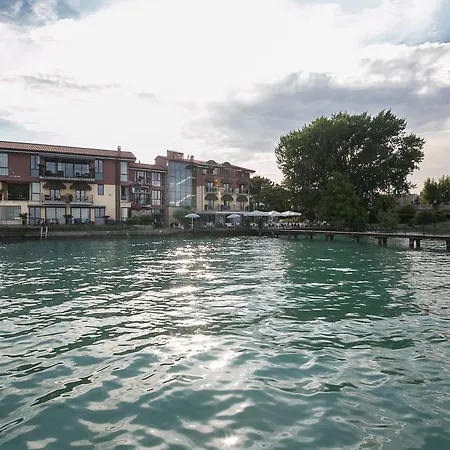 Aurora Sirmione